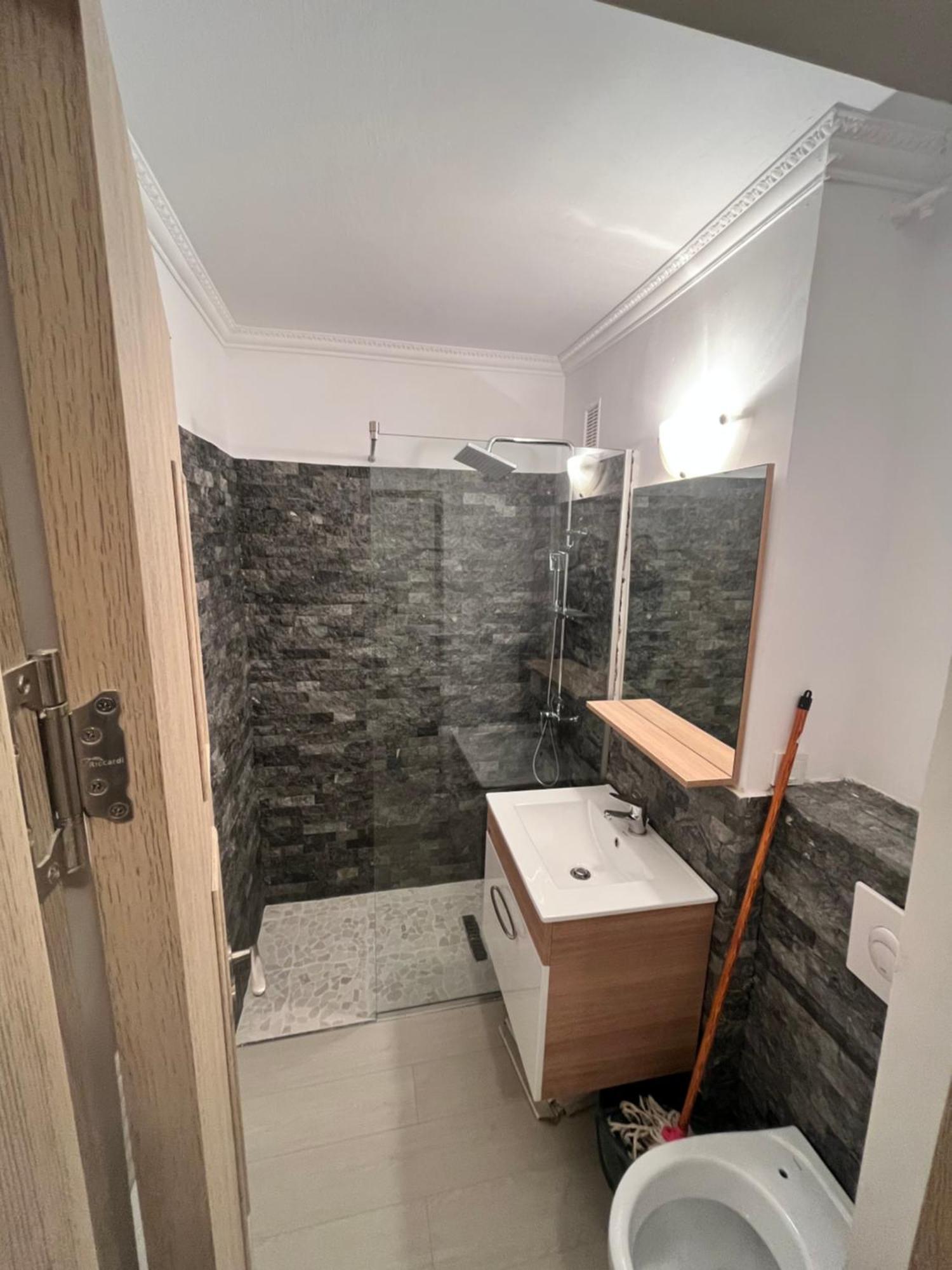 Apartament 1 Camera Braila Exterior photo